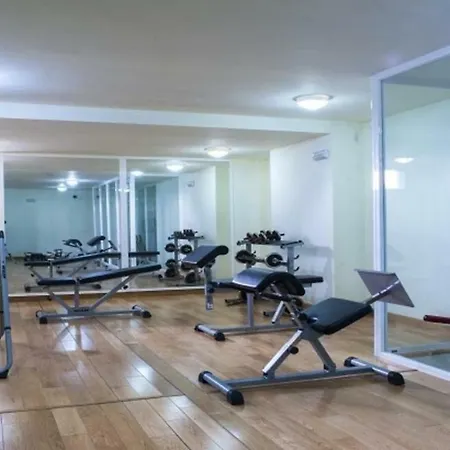 Deluxe A Pie De Pista Miramar Lägenhet